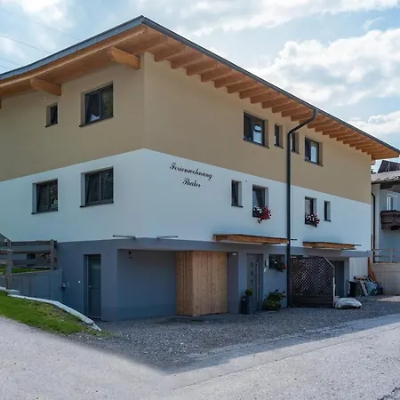 Thaler Apartment *